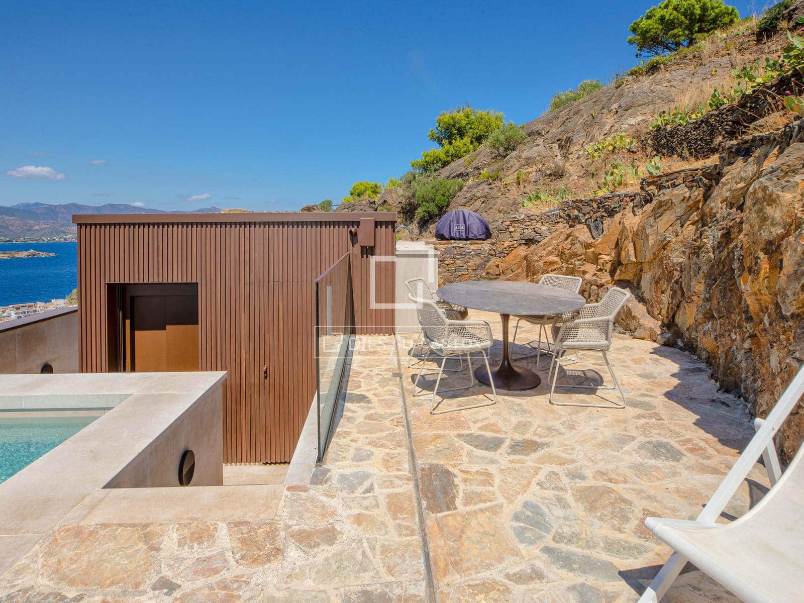 3 bedroom Villa for sale in El Port de la Selva with pool garage - € 2,290,000 (Ref: 10057565)