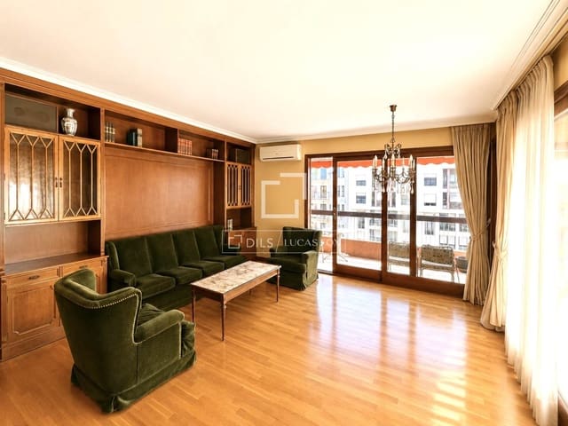 4 sovrum Lägenhet till salu i Alicante stad med garage - 740 000 € (Ref: 10057623)