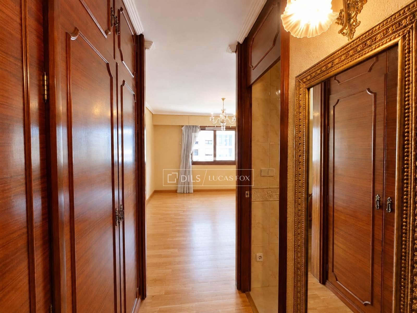 4 chambre Appartement à vendre à Alicante ville avec garage - 740 000 € (Ref: 10057623)