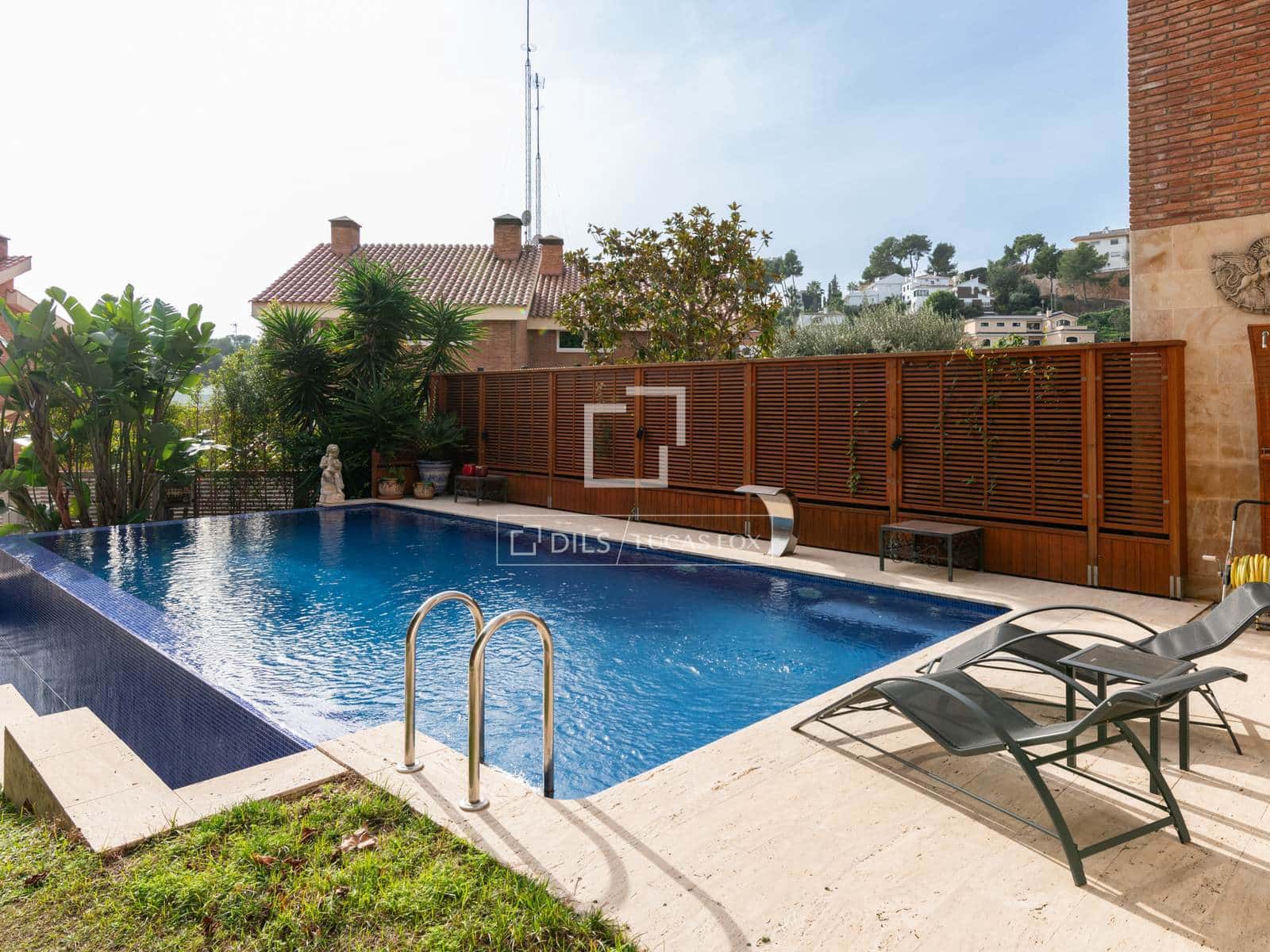 5 quarto Moradia para arrendar em Castelldefels com piscina garagem - 7 500 € (Ref: 10057624)