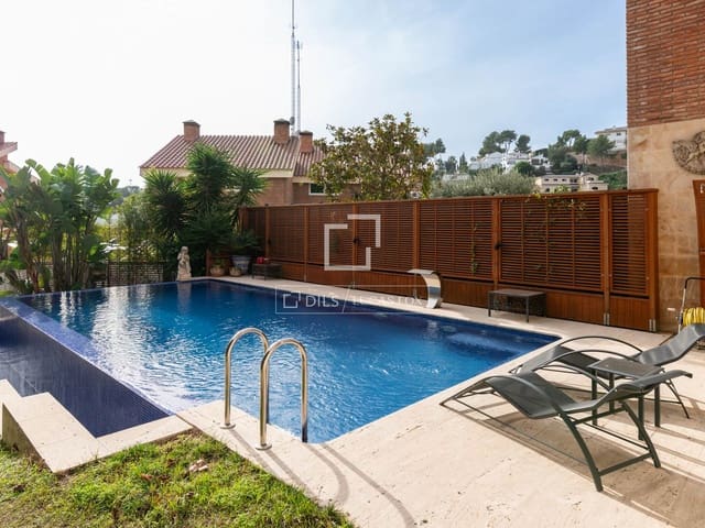 5 soverom Villa til leie i Castelldefels med svømmebasseng garasje - € 7 500 (Ref: 10057624)
