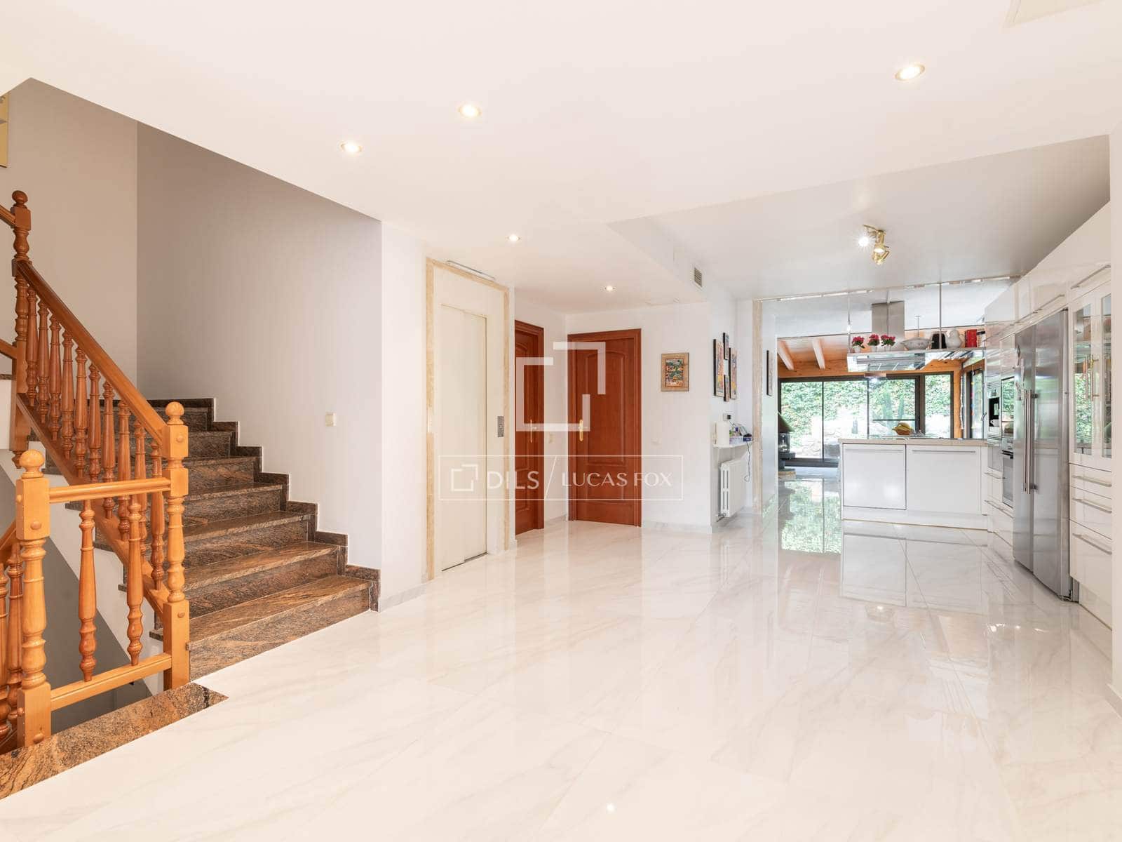 5 quarto Moradia para arrendar em Castelldefels com piscina garagem - 7 500 € (Ref: 10057624)