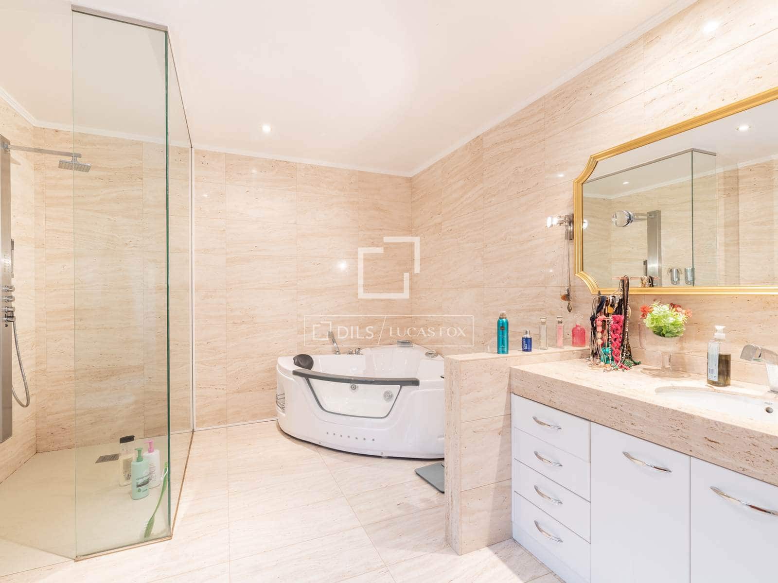 5 quarto Moradia para arrendar em Castelldefels com piscina garagem - 7 500 € (Ref: 10057624)