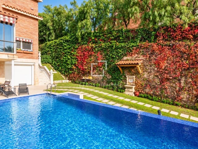5 Zimmer Villa zu vermieten in Castelldefels mit Pool Garage - 7.500 € (Ref: 10057624)