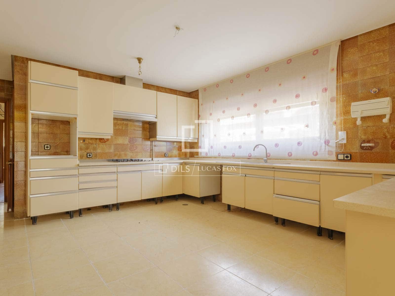 8 Zimmer Villa zu verkaufen in Boadilla del Monte mit Pool Garage - 3.500.000 € (Ref: 10057626)