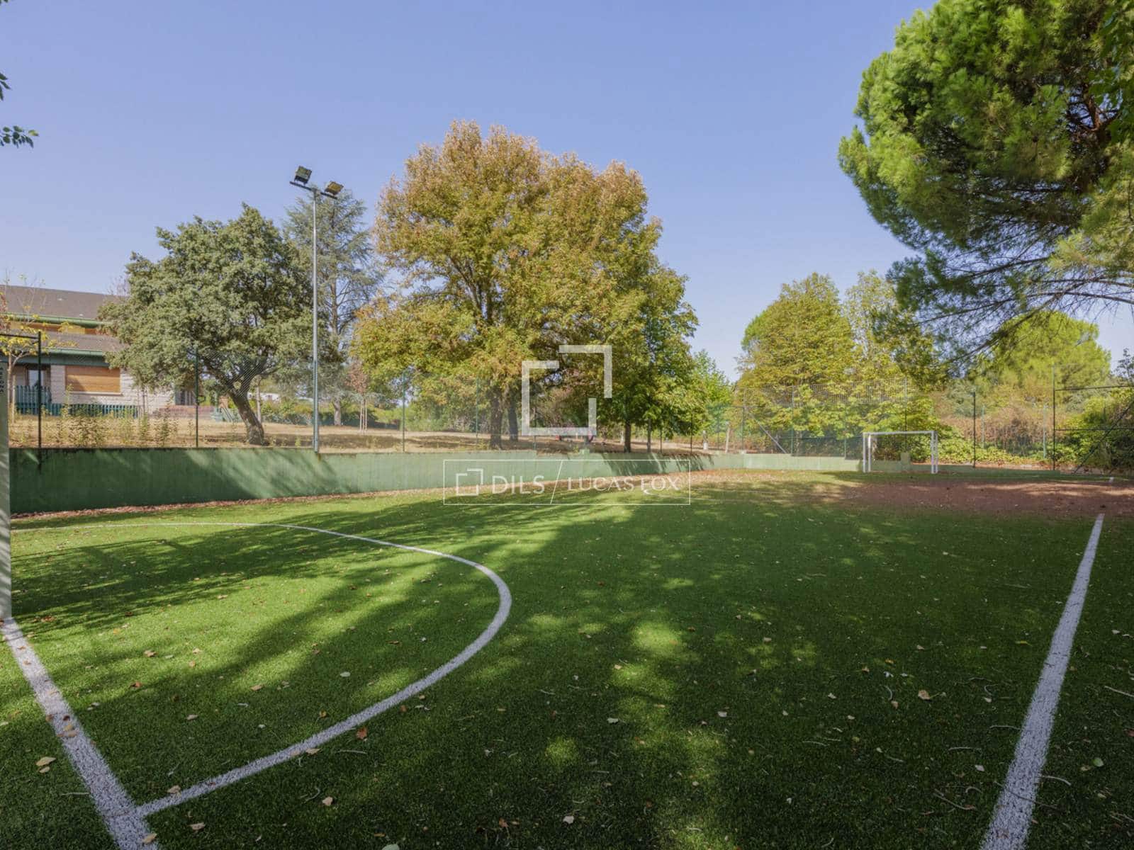 8 Zimmer Villa zu verkaufen in Boadilla del Monte mit Pool Garage - 3.500.000 € (Ref: 10057626)