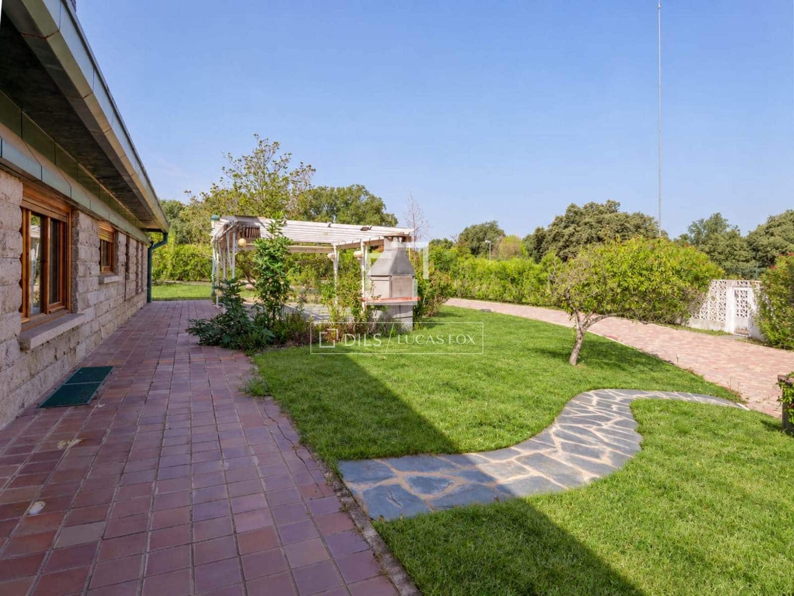 8 Zimmer Villa zu verkaufen in Boadilla del Monte mit Pool Garage - 3.500.000 € (Ref: 10057626)