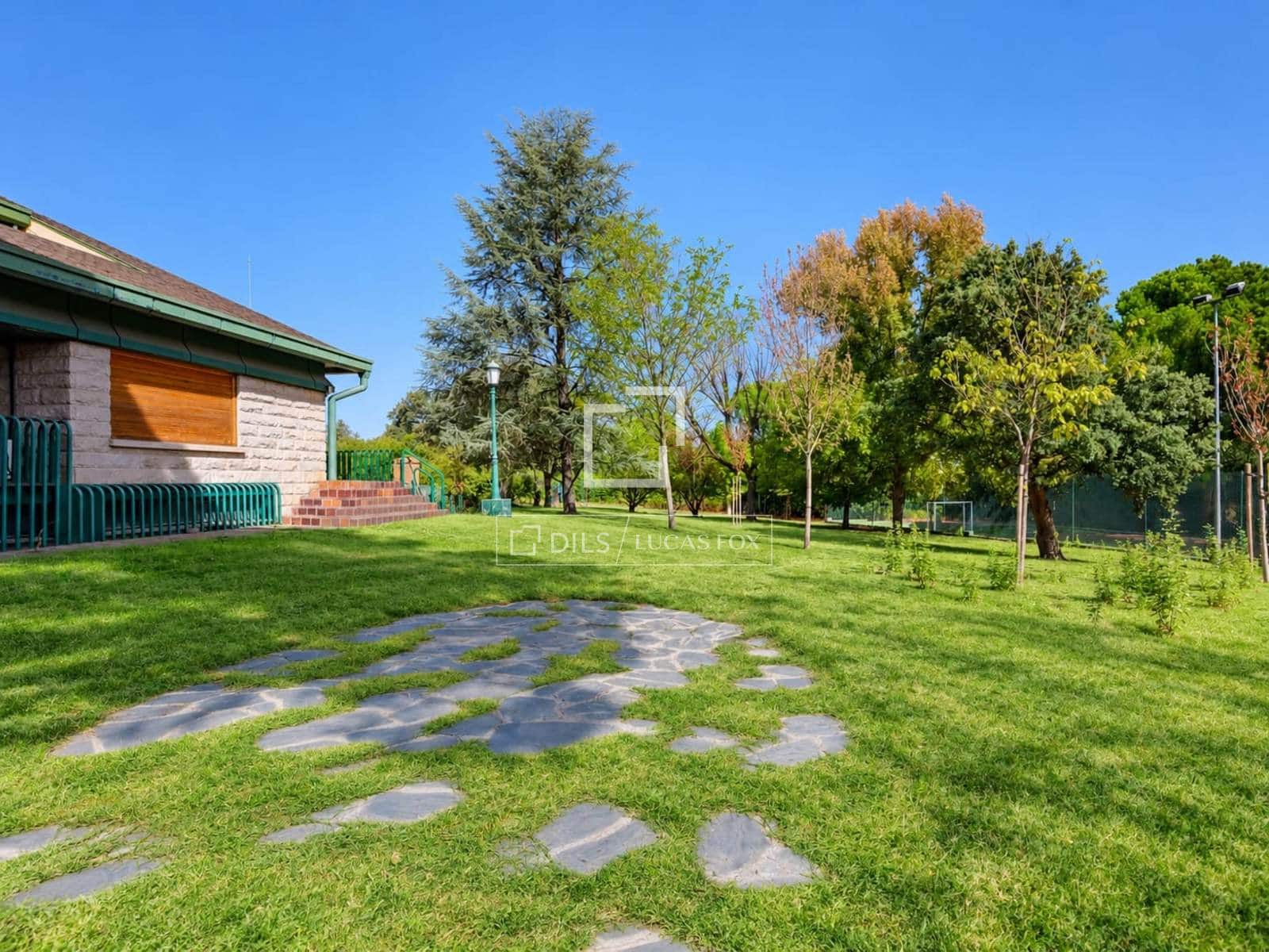 8 Zimmer Villa zu verkaufen in Boadilla del Monte mit Pool Garage - 3.500.000 € (Ref: 10057626)