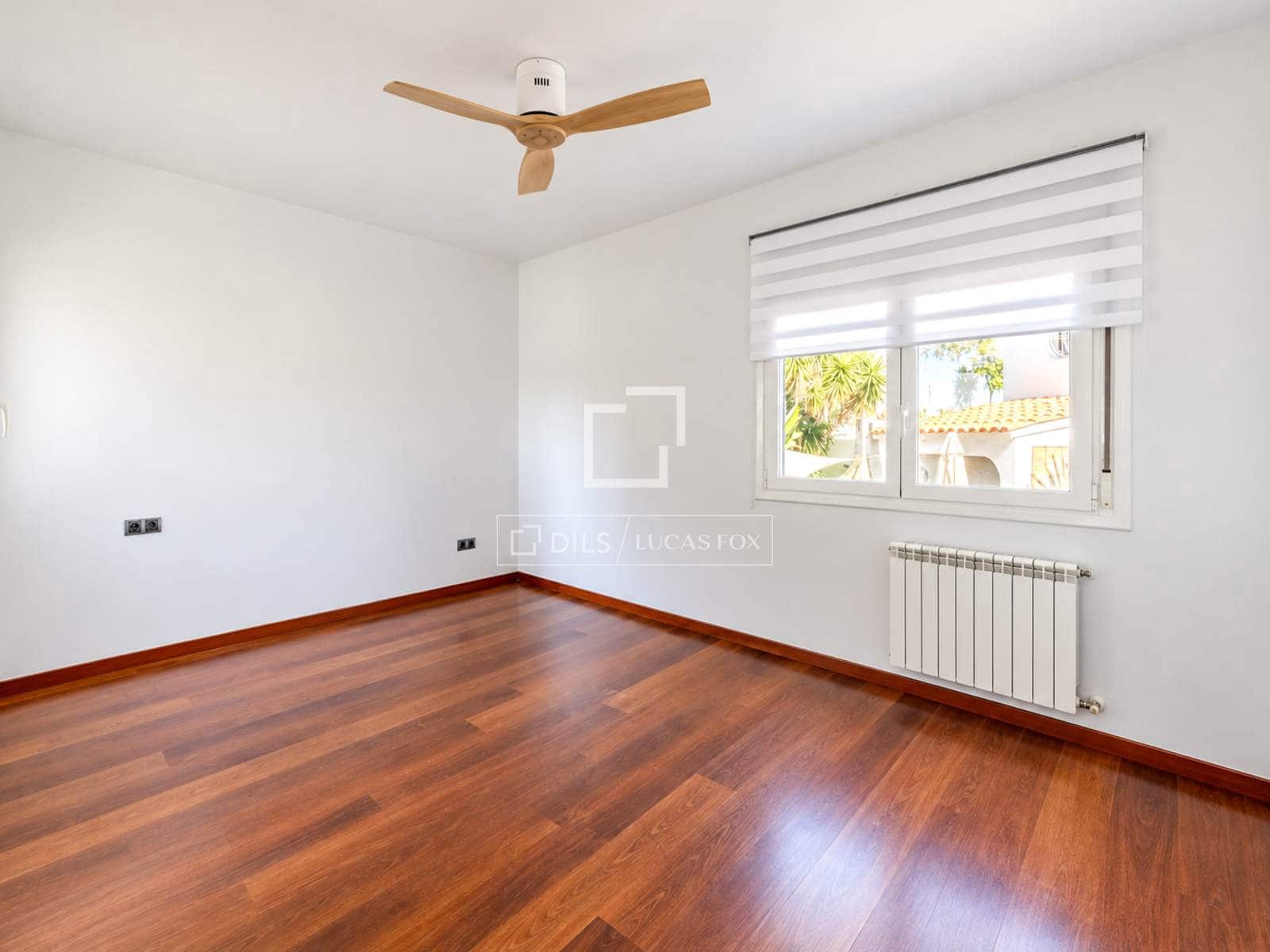 4 Zimmer Villa zu verkaufen in Sant Pere de Ribes mit Pool Garage - 830.000 € (Ref: 10057627)