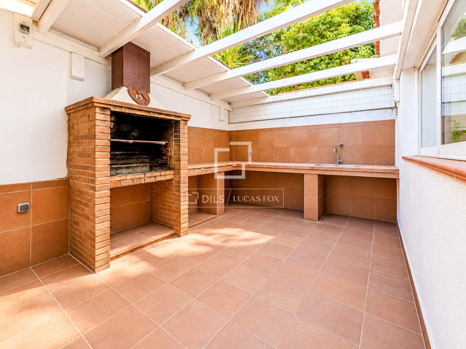 4 Zimmer Villa zu verkaufen in Sant Pere de Ribes mit Pool Garage - 830.000 € (Ref: 10057627)