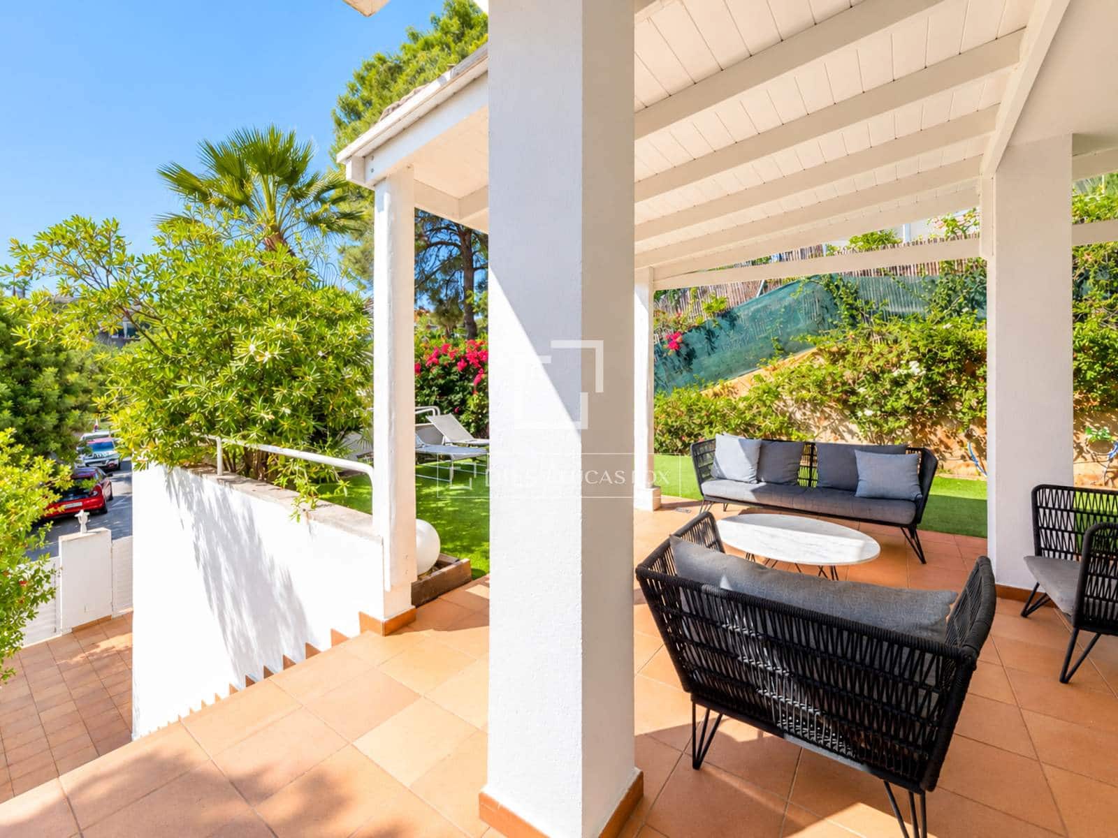 4 Zimmer Villa zu verkaufen in Sant Pere de Ribes mit Pool Garage - 830.000 € (Ref: 10057627)