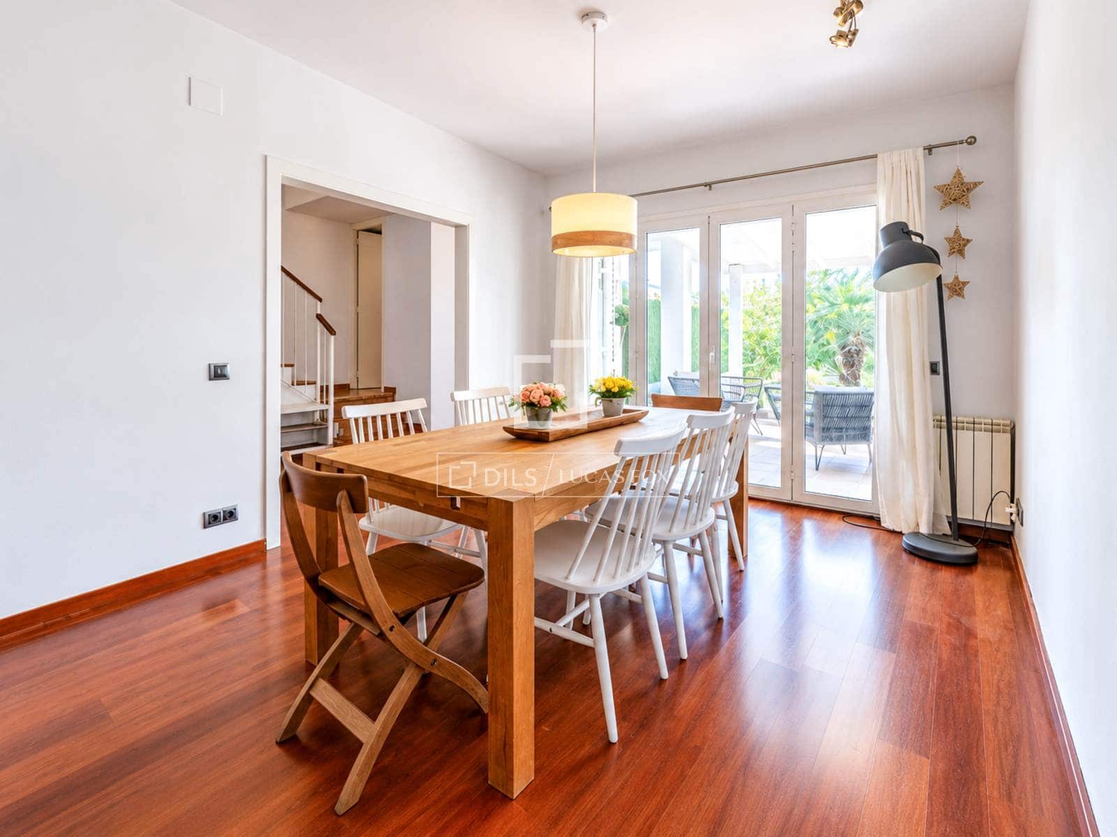 4 Zimmer Villa zu verkaufen in Sant Pere de Ribes mit Pool Garage - 830.000 € (Ref: 10057627)