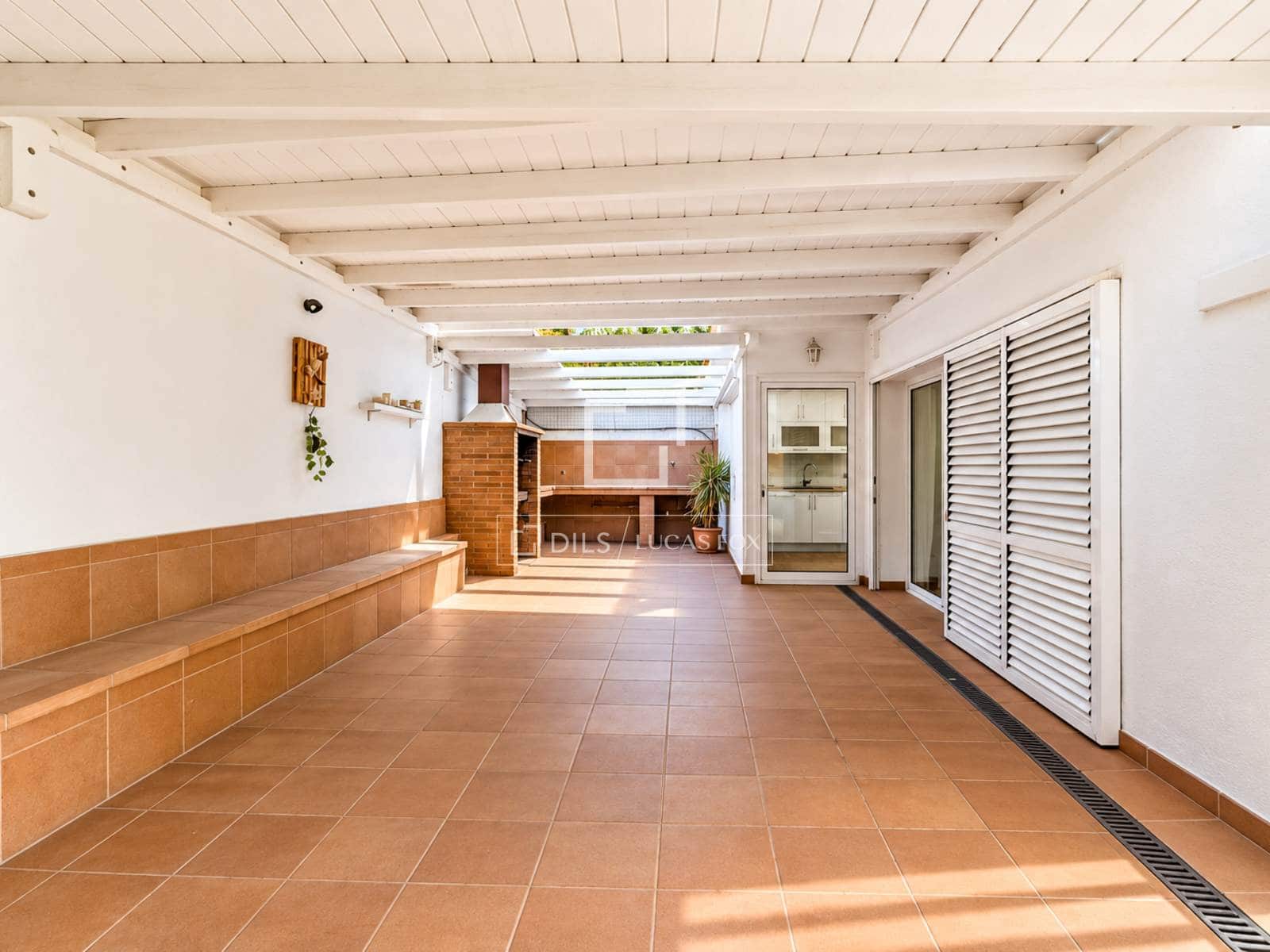 4 Zimmer Villa zu verkaufen in Sant Pere de Ribes mit Pool Garage - 830.000 € (Ref: 10057627)
