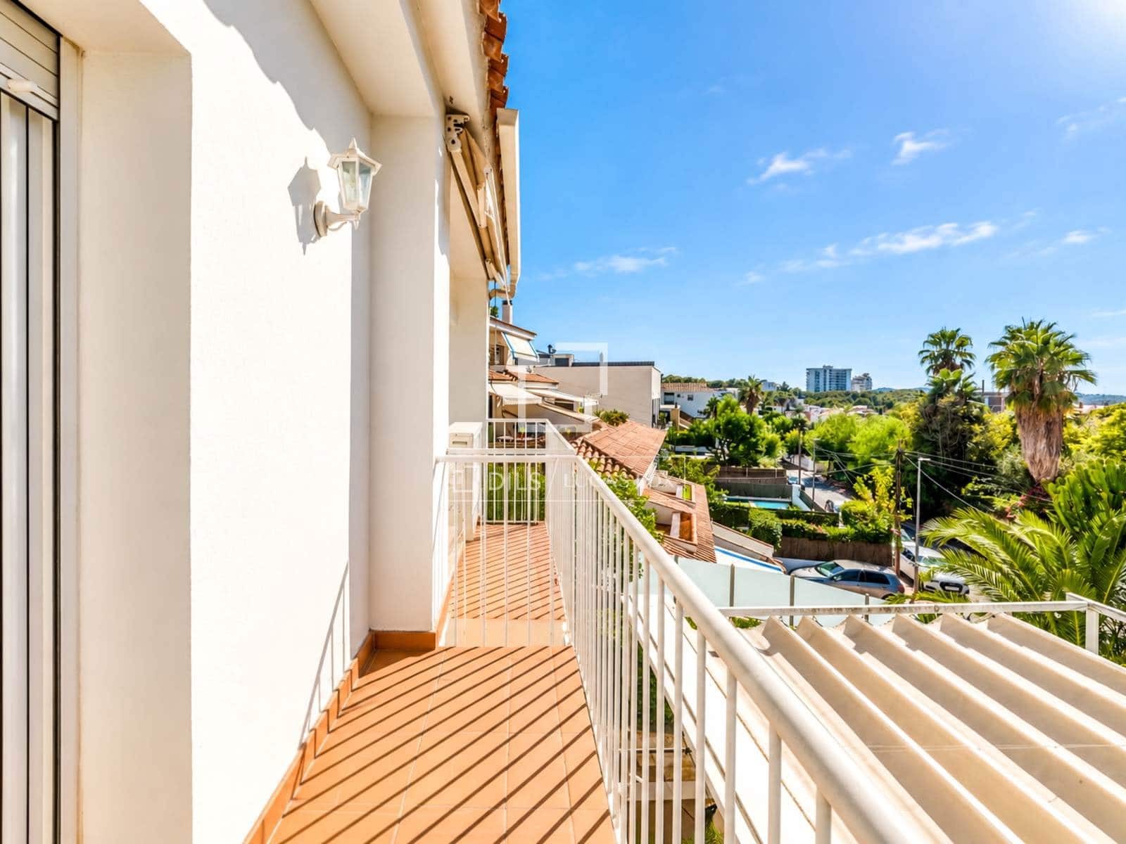 4 Zimmer Villa zu verkaufen in Sant Pere de Ribes mit Pool Garage - 830.000 € (Ref: 10057627)