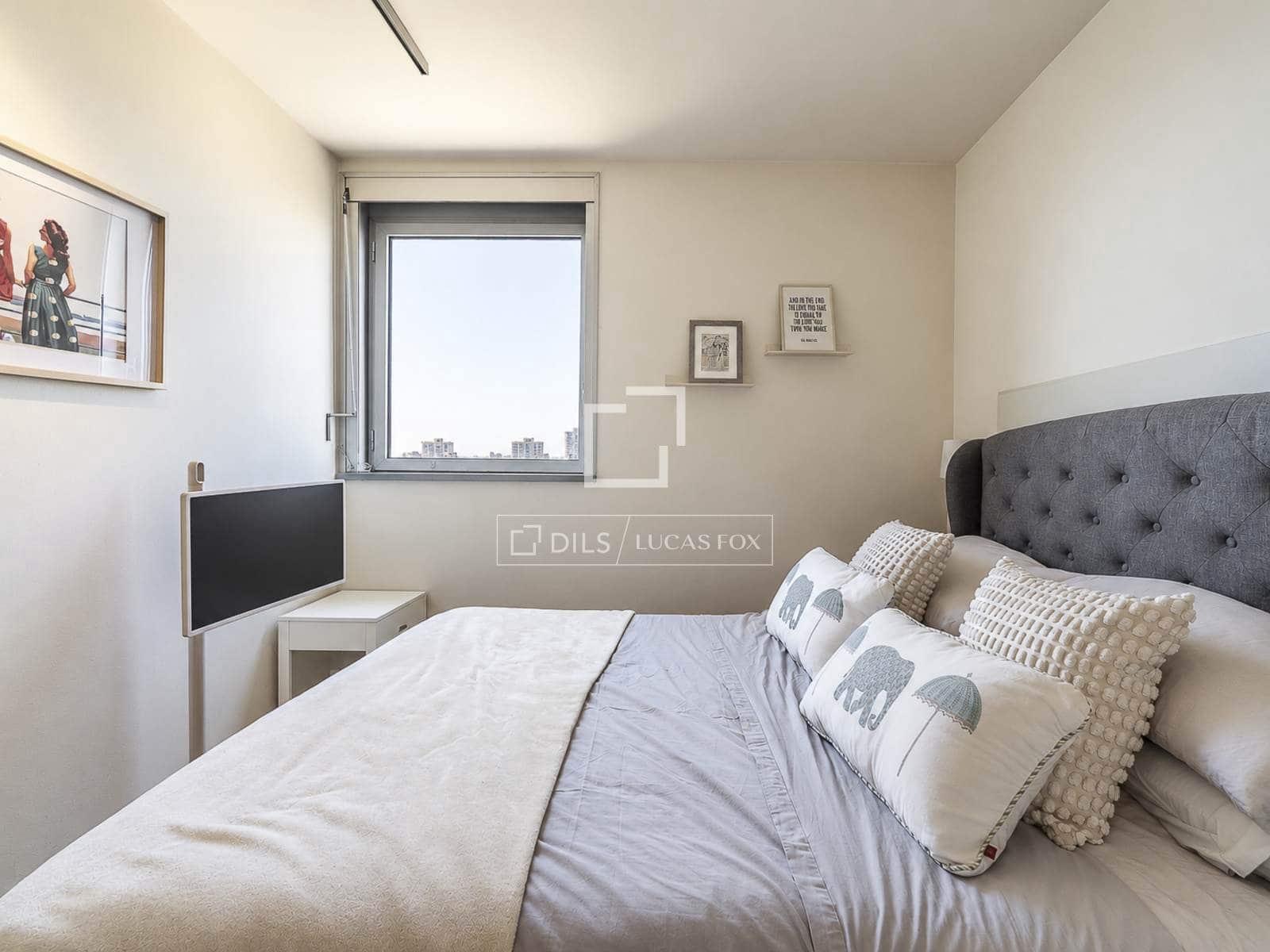 2 bedroom Apartment for sale in Barcelona city with pool - € 997,500 (Ref: 10059832)