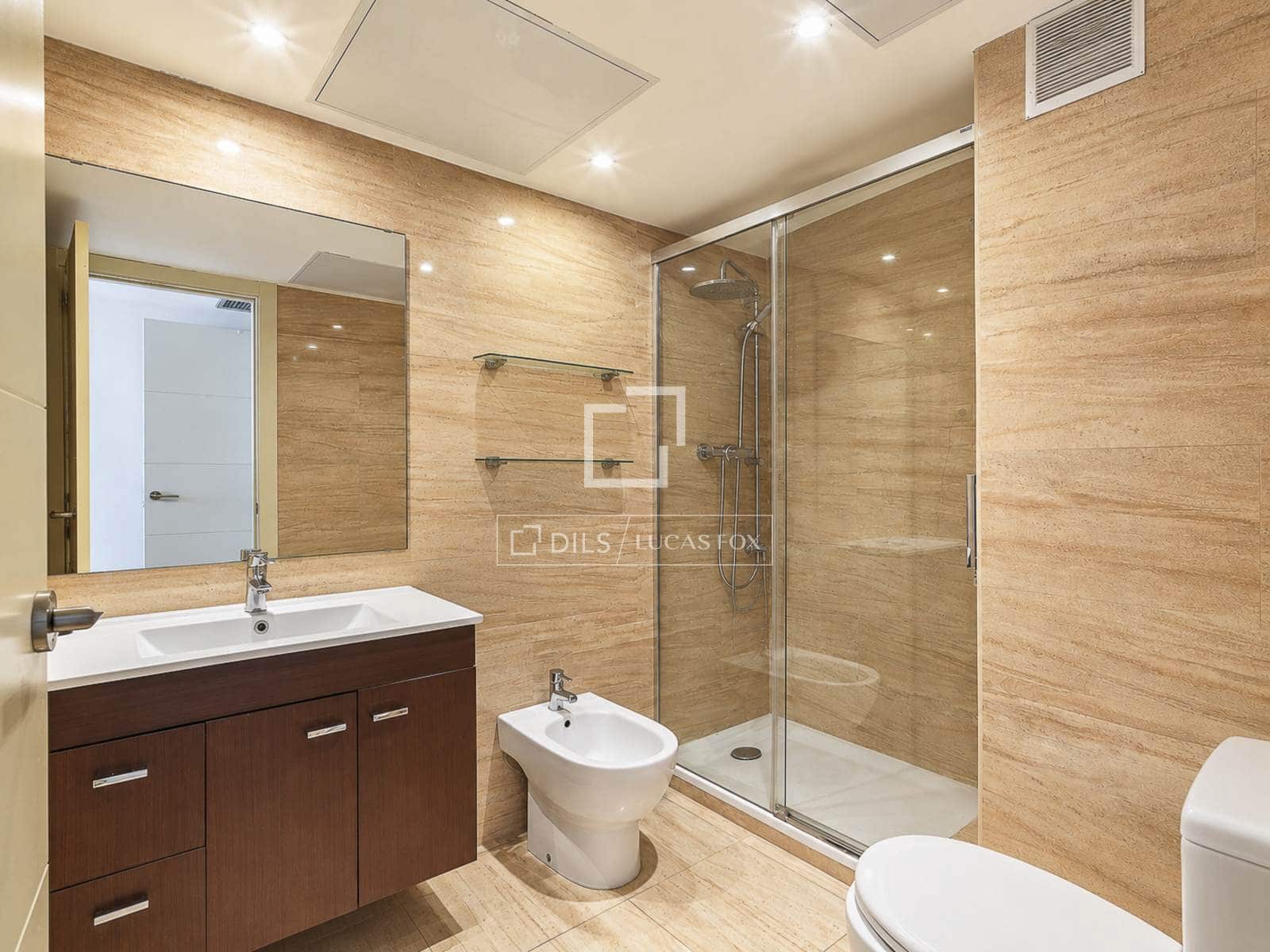 2 bedroom Apartment for sale in Barcelona city with pool - € 997,500 (Ref: 10059832)