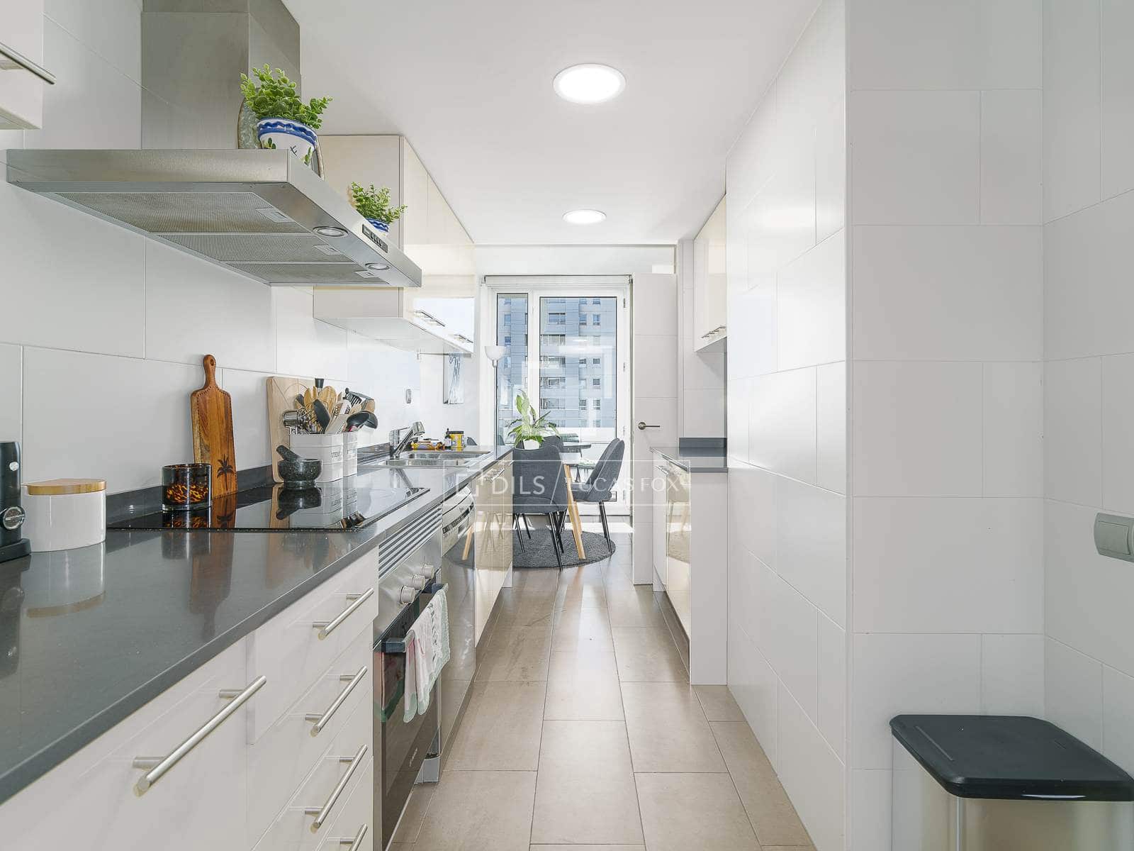 2 bedroom Apartment for sale in Barcelona city with pool - € 997,500 (Ref: 10059832)