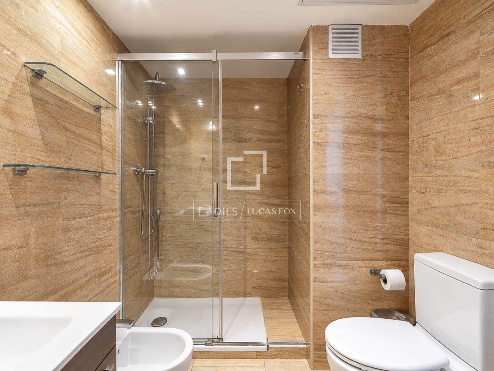 2 bedroom Apartment for sale in Barcelona city with pool - € 997,500 (Ref: 10059832)