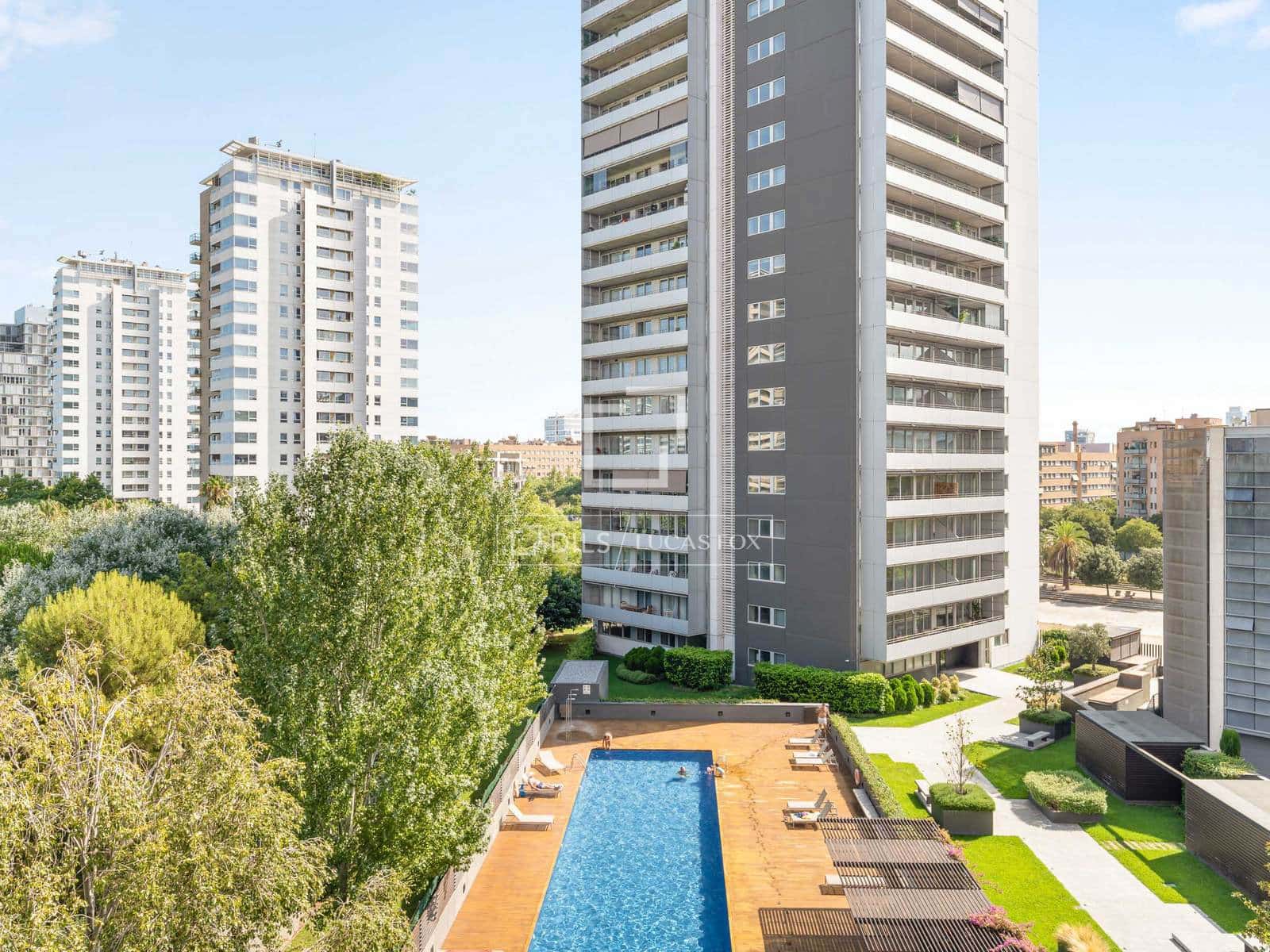 Apartamento de 2 habitaciones en Barcelona ciudad en venta con piscina - 997.500 € (Ref: 10059832)