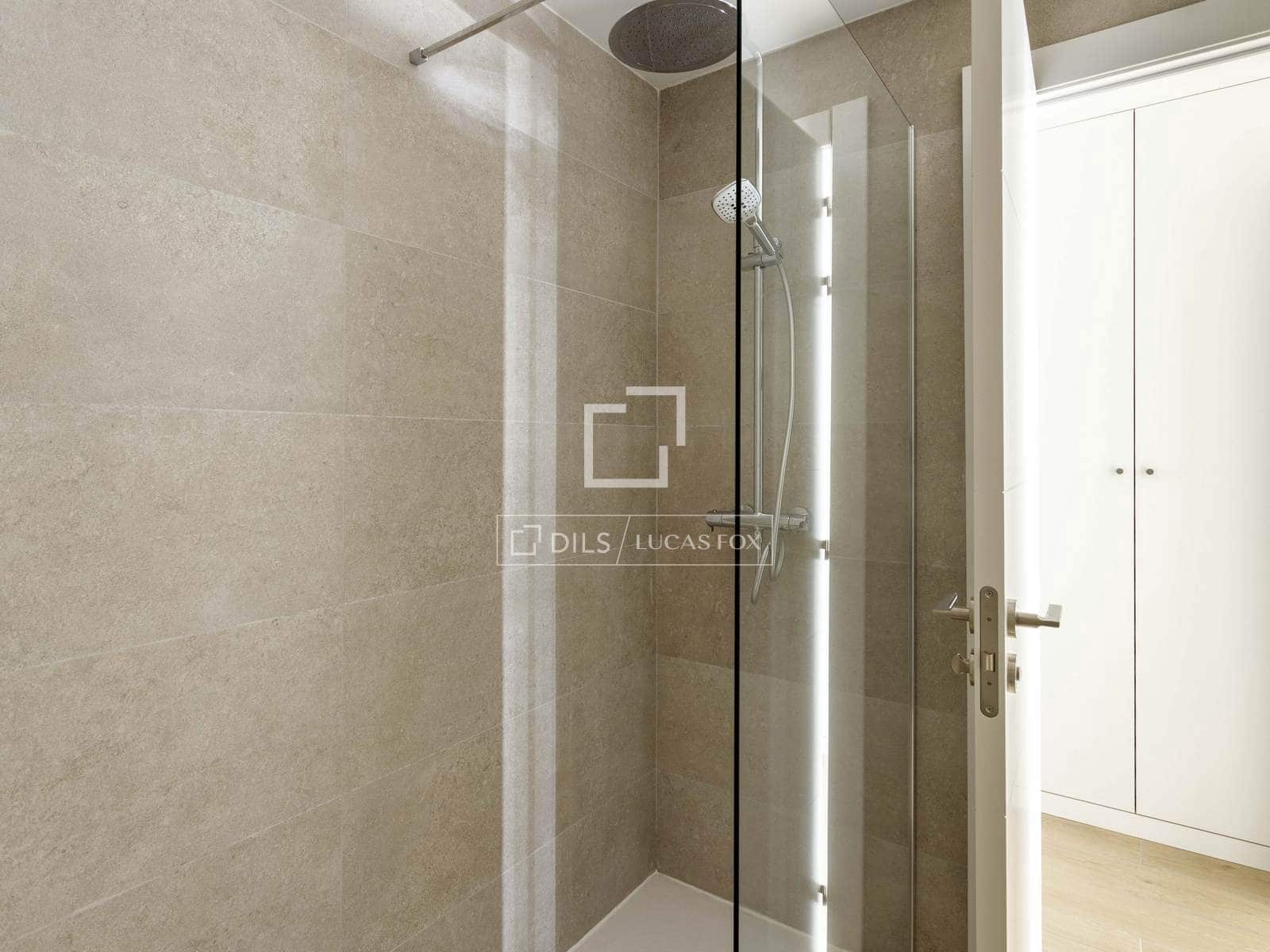 Apartamento de 2 habitaciones en Madrid ciudad en alquiler con piscina garaje - 2.950 € (Ref: 10060519)