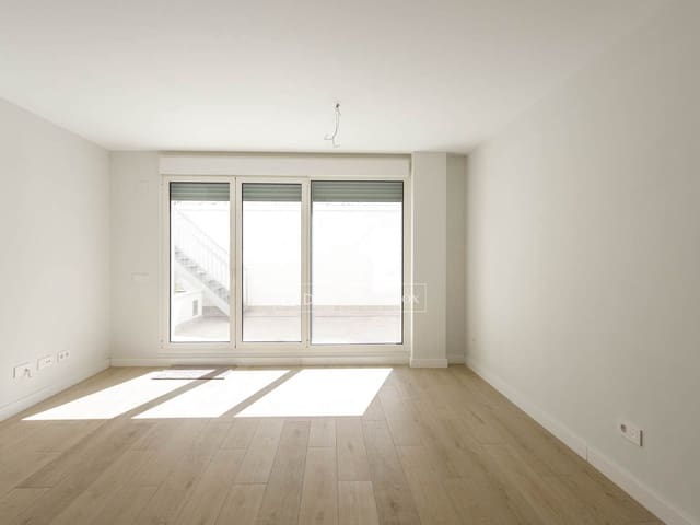 Apartamento de 2 habitaciones en Pacífico, Madrid ciudad en alquiler con piscina garaje - 2.950 € (Ref: 10060519)