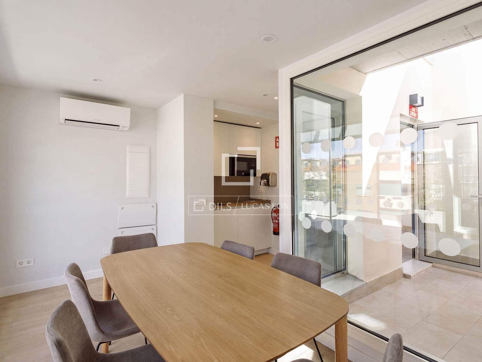 Apartamento de 2 habitaciones en Madrid ciudad en alquiler con piscina garaje - 2.950 € (Ref: 10060519)