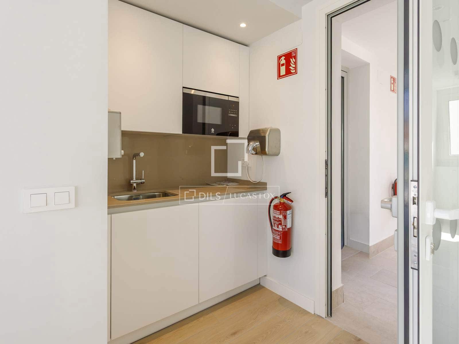 Apartamento de 2 habitaciones en Madrid ciudad en alquiler con piscina garaje - 2.950 € (Ref: 10060519)