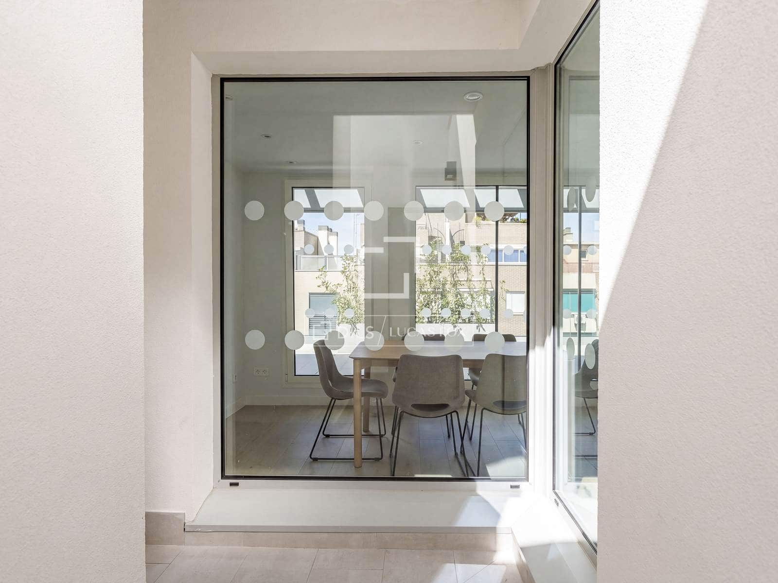 Apartamento de 2 habitaciones en Madrid ciudad en alquiler con piscina garaje - 2.950 € (Ref: 10060519)