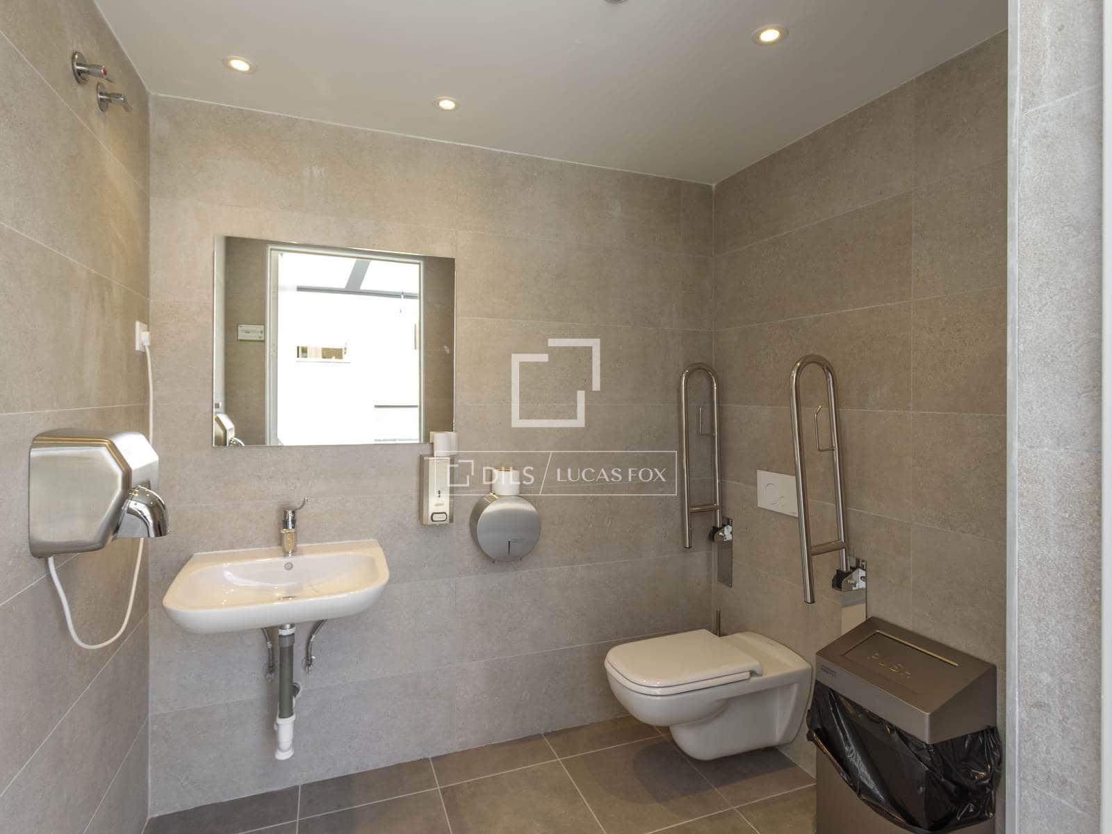 Apartamento de 2 habitaciones en Madrid ciudad en alquiler con piscina garaje - 2.950 € (Ref: 10060519)