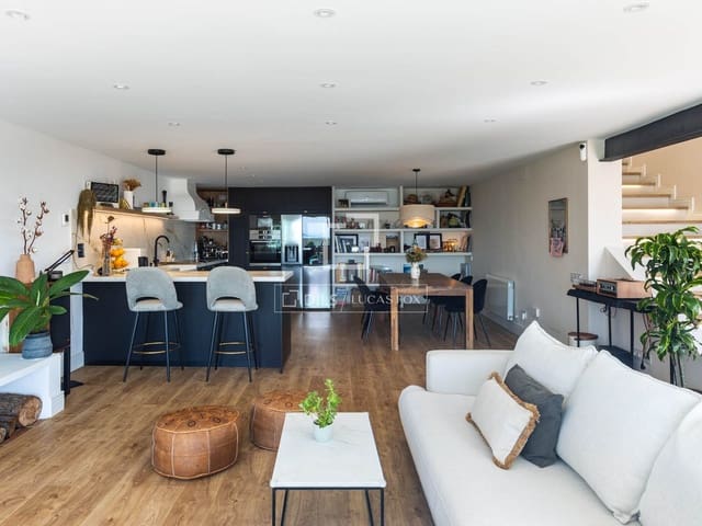 3 Zimmer Villa zu verkaufen in Alella mit Pool Garage - 990.000 € (Ref: 10062625)
