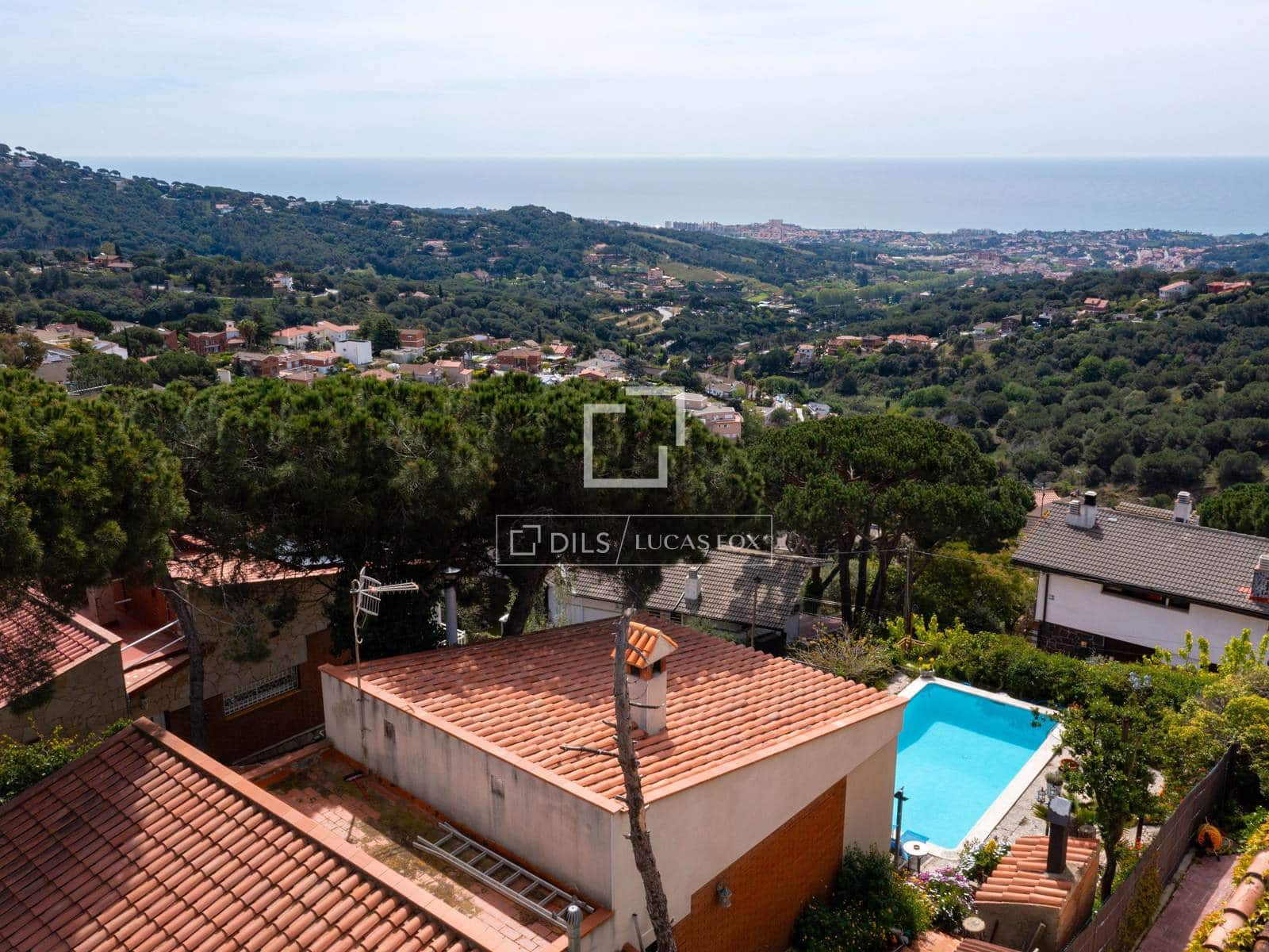 3 Zimmer Villa zu verkaufen in Alella mit Pool Garage - 990.000 € (Ref: 10062625)