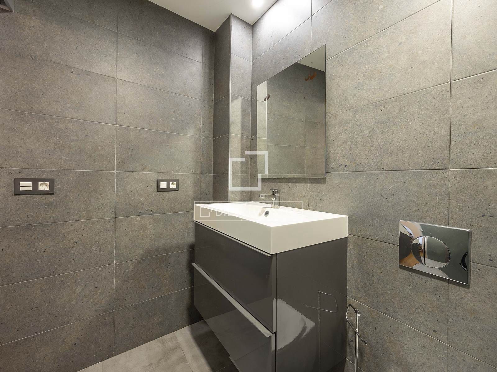 Apartamento de 1 habitación en València ciudad en alquiler - 1.500 € (Ref: 10062739)