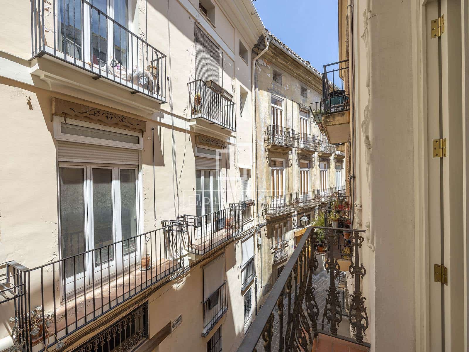 Apartamento de 1 habitación en València ciudad en alquiler - 1.500 € (Ref: 10062739)