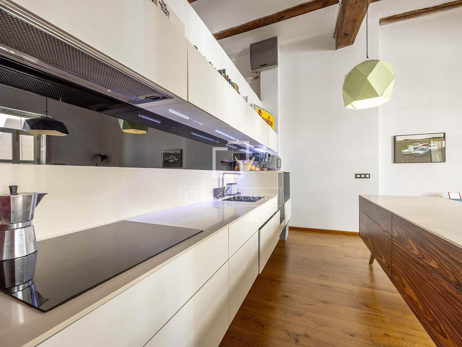 Apartamento de 1 habitación en València ciudad en alquiler - 1.500 € (Ref: 10062739)