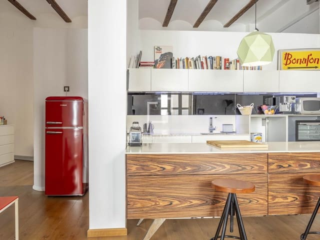 Apartamento de 1 habitación en València ciudad en alquiler - 1.500 € (Ref: 10062739)