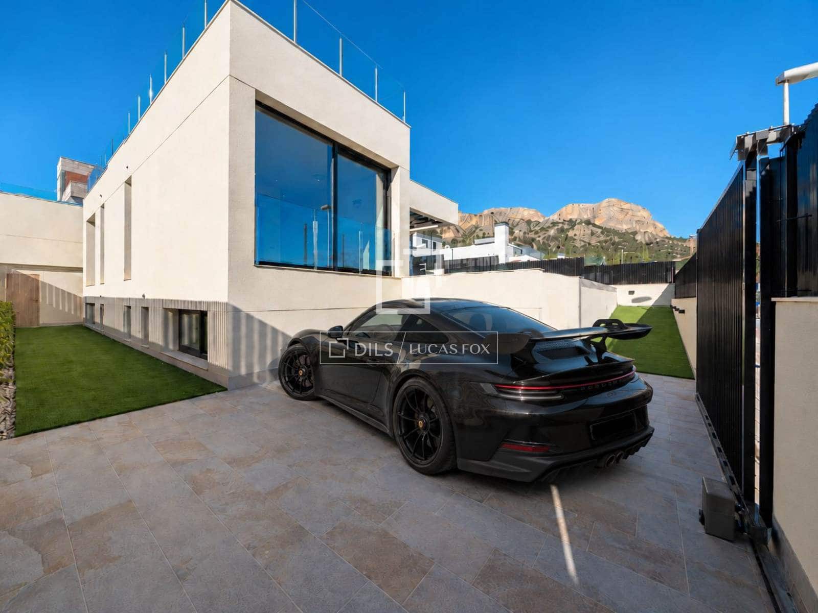 4 slaapkamer Villa te koop in Polop met zwembad garage - € 970.000 (Ref: 10065556)