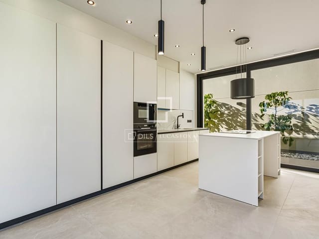 4 slaapkamer Villa te koop in Polop met zwembad garage - € 970.000 (Ref: 10065556)
