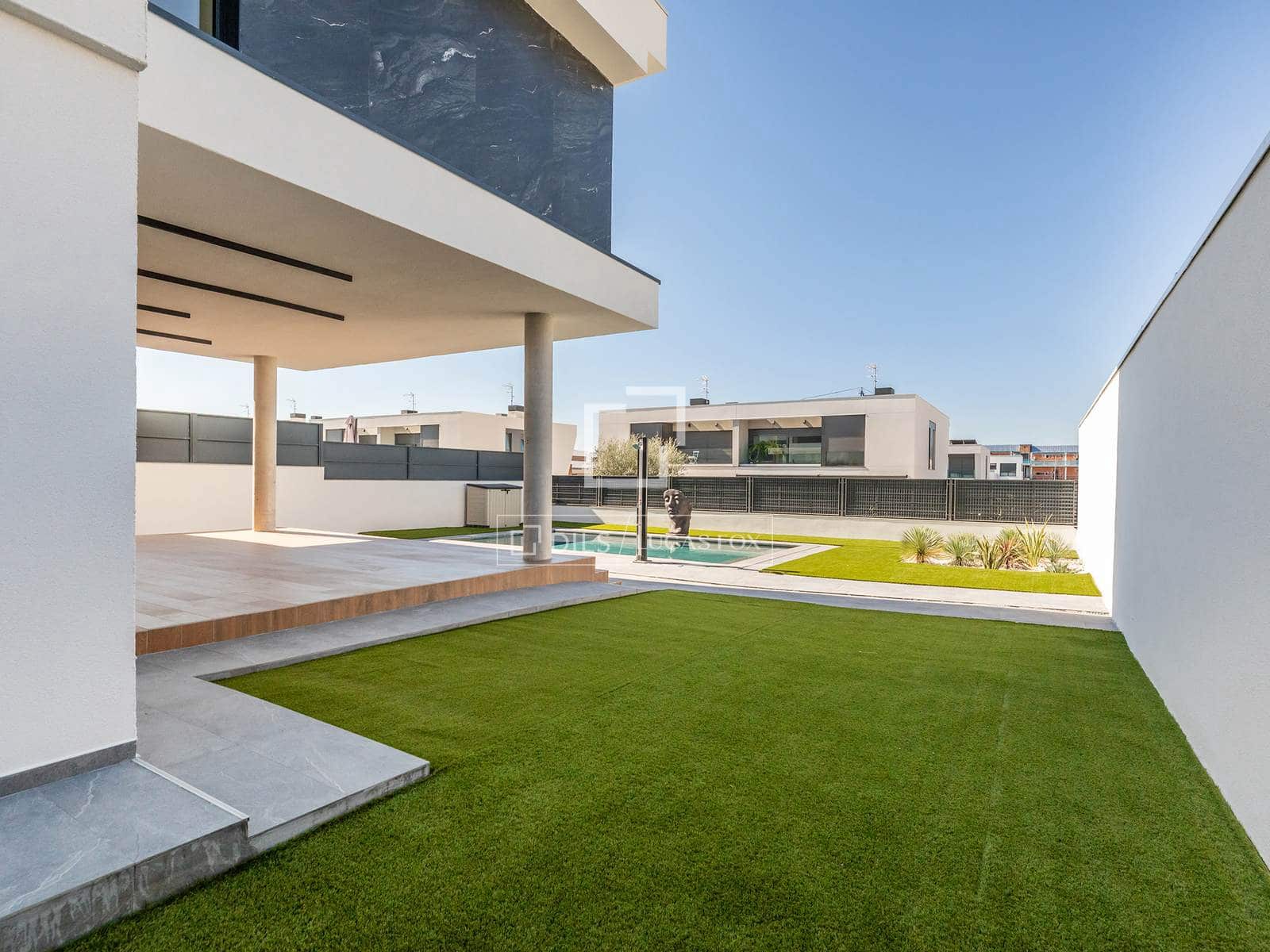 Chalet de 5 habitaciones en Villaviciosa de Odón en venta con piscina garaje - 1.500.000 € (Ref: 10065583)