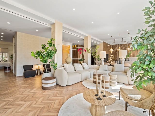Apartamento de 3 habitaciones en Alicante / Alacant ciudad en venta - 2.400.000 € (Ref: 10065704)
