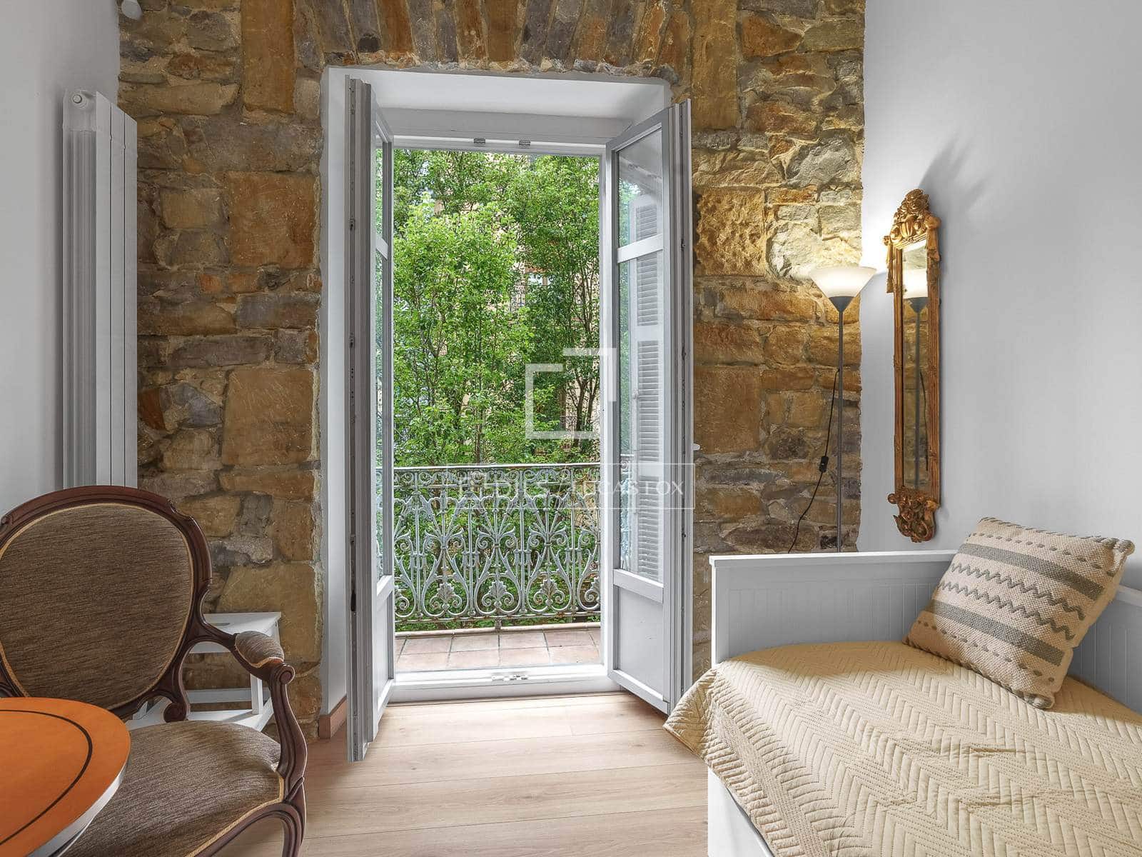 3 bedroom Apartment for rent in Donostia-San Sebastian - € 2,500 (Ref: 10068108)
