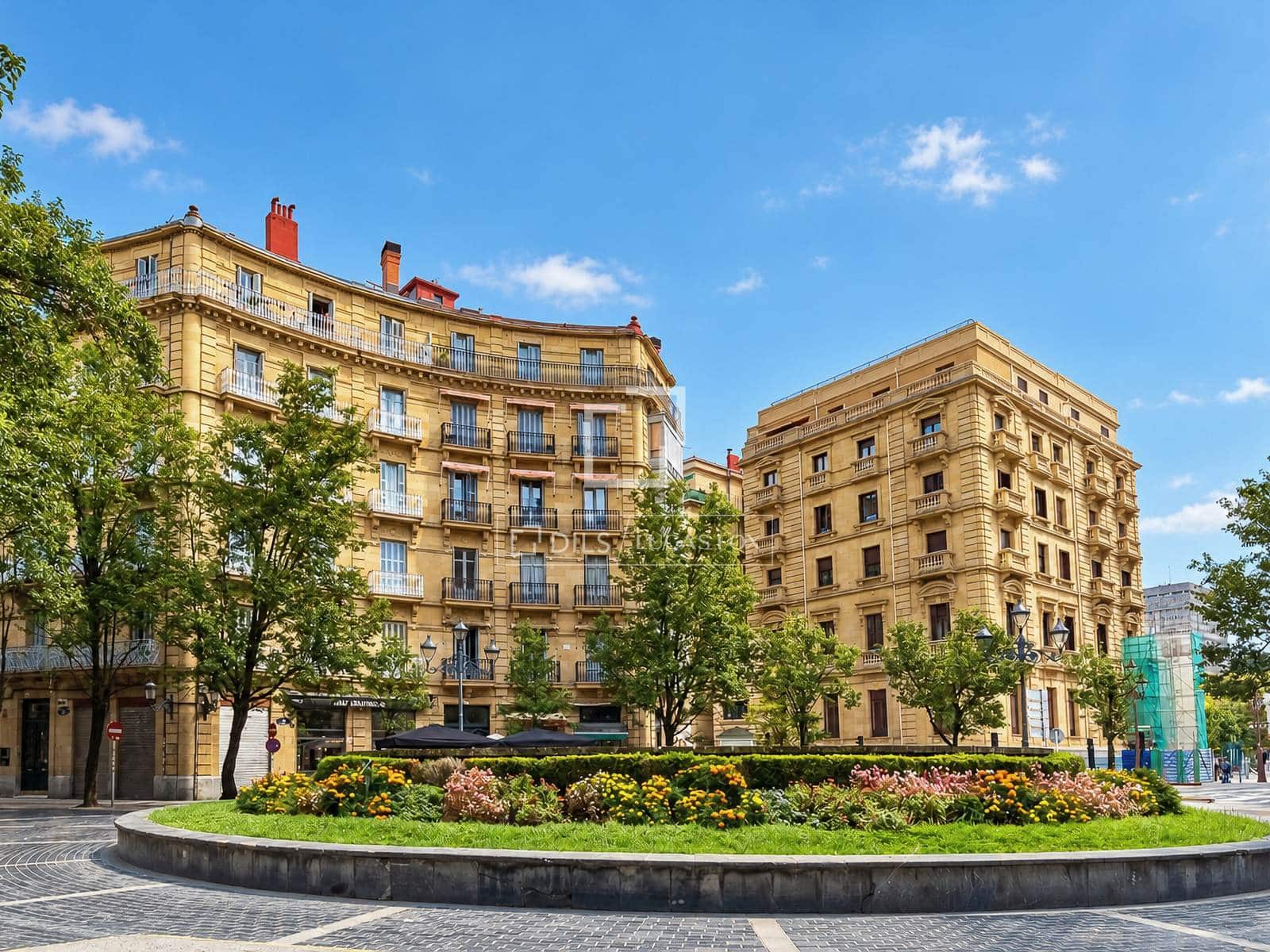 3 bedroom Apartment for rent in Donostia-San Sebastian - € 2,500 (Ref: 10068108)