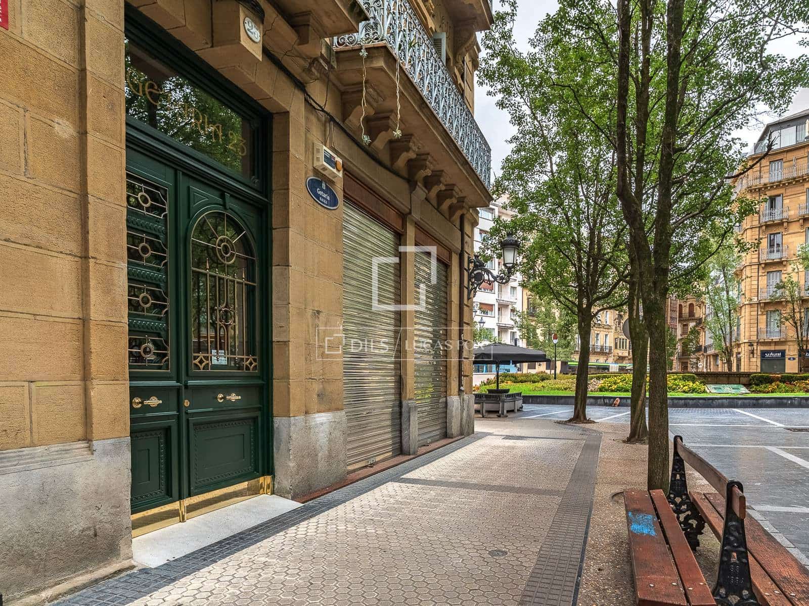 3 bedroom Apartment for rent in Donostia-San Sebastian - € 2,500 (Ref: 10068108)