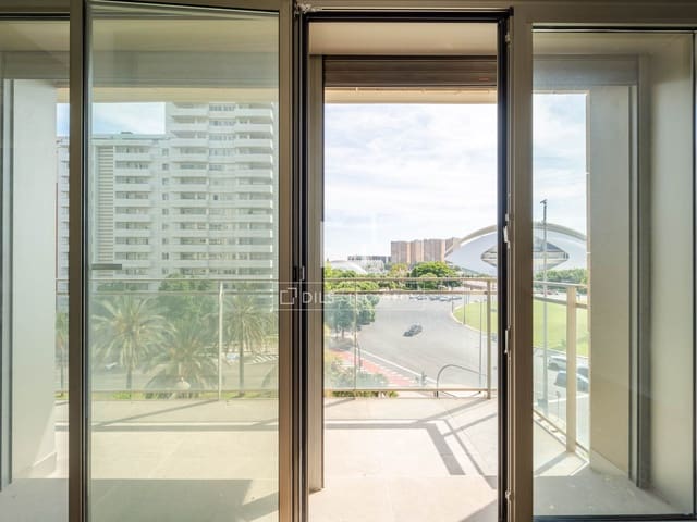 4 sovrum Lägenhet till salu i Valencia stad med pool garage - 1 200 000 € (Ref: 10072991)