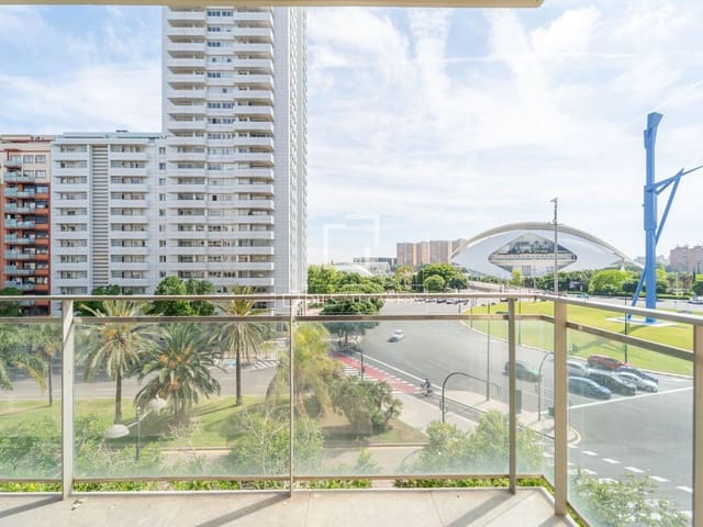 4 sovrum Lägenhet till salu i Valencia stad med pool garage - 1 200 000 € (Ref: 10072991)