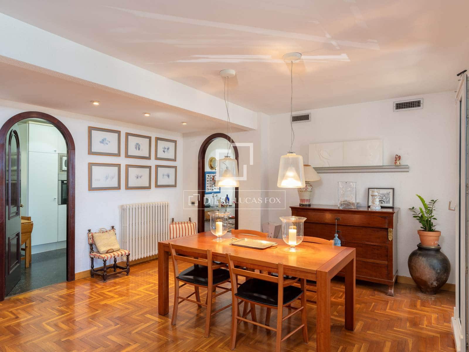 5 Zimmer Villa zu verkaufen in Roses mit Pool Garage - 995.000 € (Ref: 10072992)