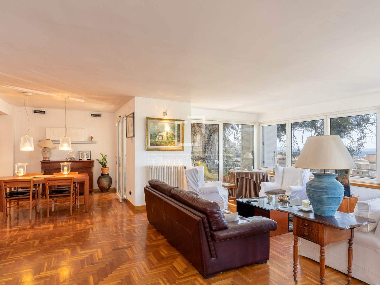 5 Zimmer Villa zu verkaufen in Roses mit Pool Garage - 995.000 € (Ref: 10072992)