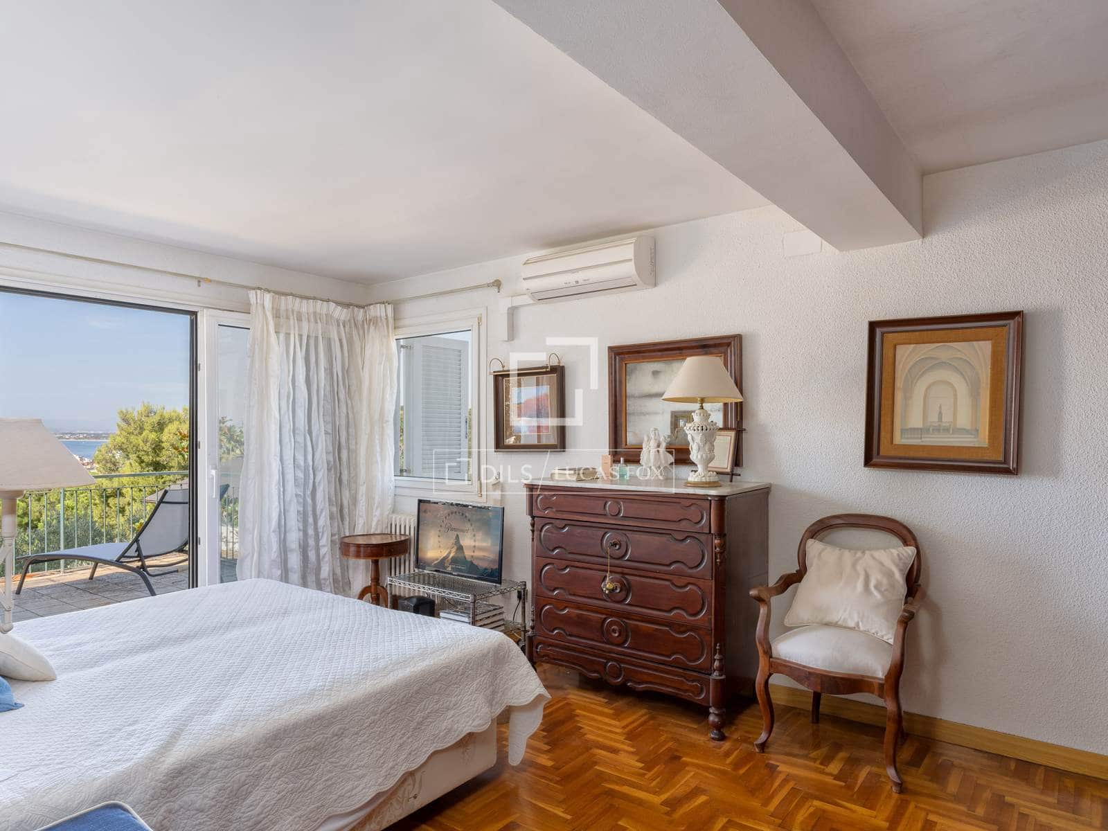 5 Zimmer Villa zu verkaufen in Roses mit Pool Garage - 995.000 € (Ref: 10072992)