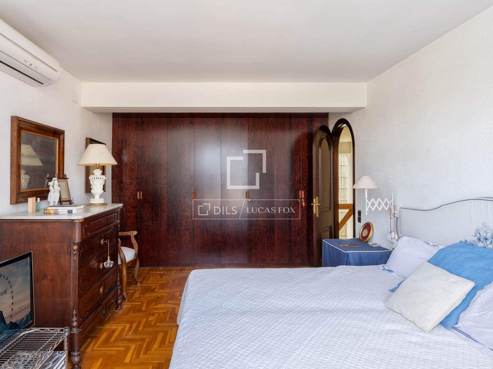 5 Zimmer Villa zu verkaufen in Roses mit Pool Garage - 995.000 € (Ref: 10072992)