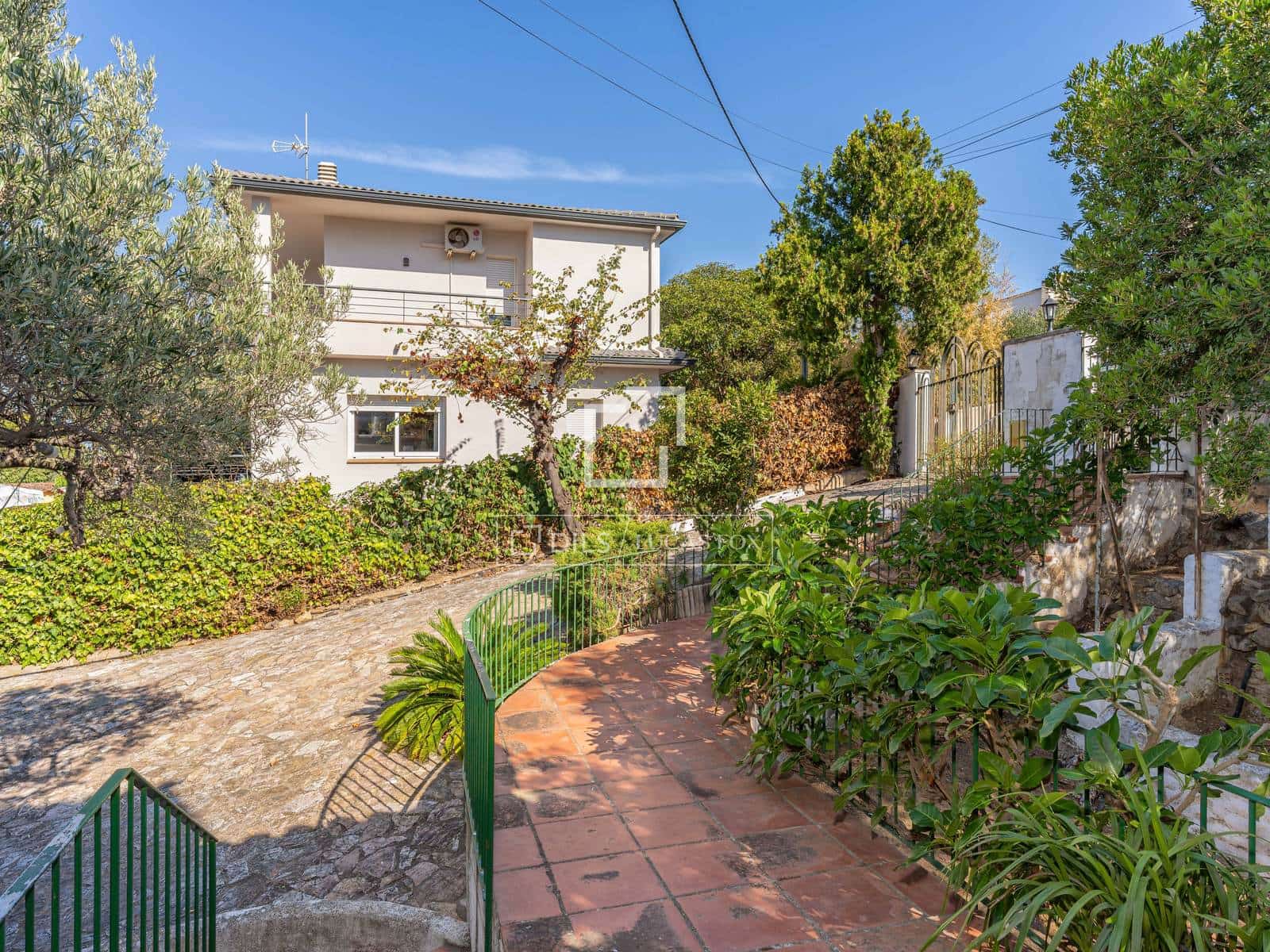 5 Zimmer Villa zu verkaufen in Roses mit Pool Garage - 995.000 € (Ref: 10072992)