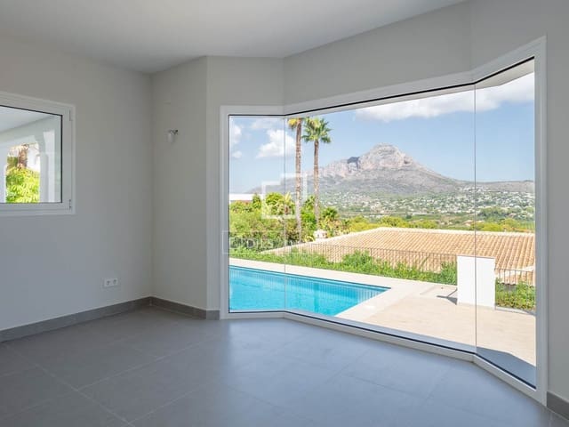 5 chambre Villa/Maison à vendre à Javea / Xàbia avec piscine garage - 1 995 000 € (Ref: 10073208)
